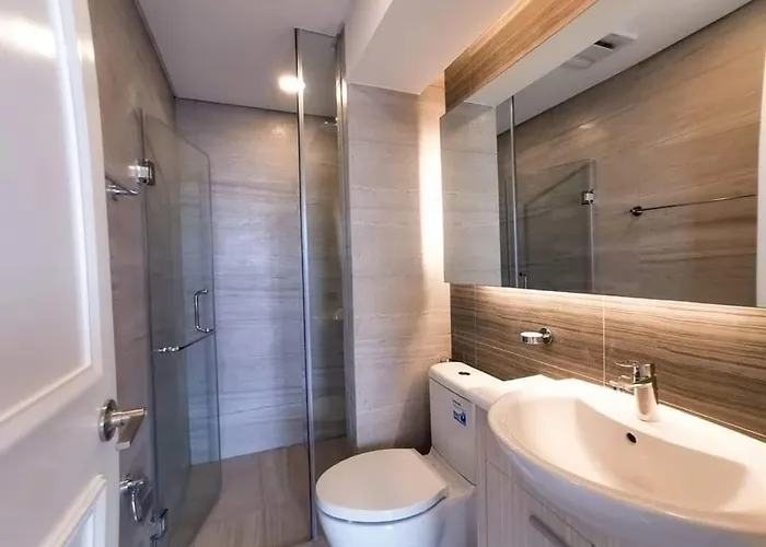 Skylinepremiere One Balete Drive * Manila